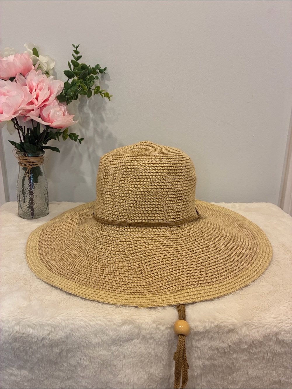 Women's Wide Brim Straw Sun Hat in Natural Tan